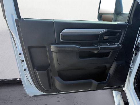 Used 2023 RAM 3500 Tradesman image 16