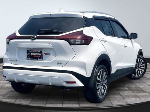 Used 2023 Nissan Kicks SV FWD image 15