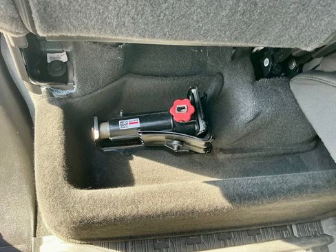 Used 2022 GMC Sierra 1500 SLT image 27