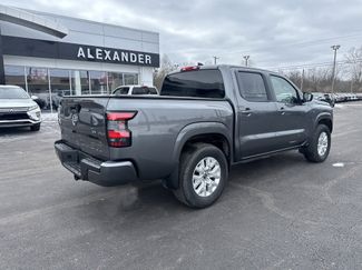 Used 2022 Nissan Frontier SV video 3