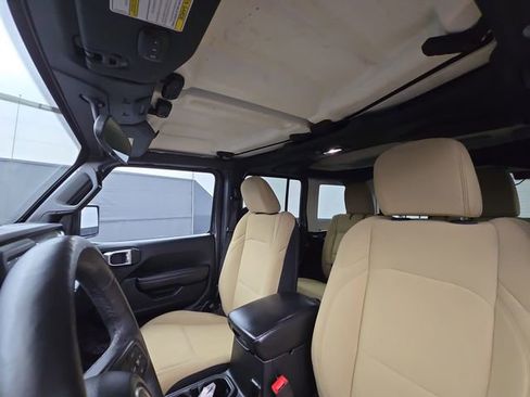 Used 2018 Jeep Wrangler Unlimited Sport S AWD/4WD image 22