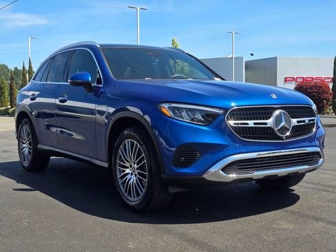 Used 2026 Mercedes-Benz GLC 300 4MATIC image 9