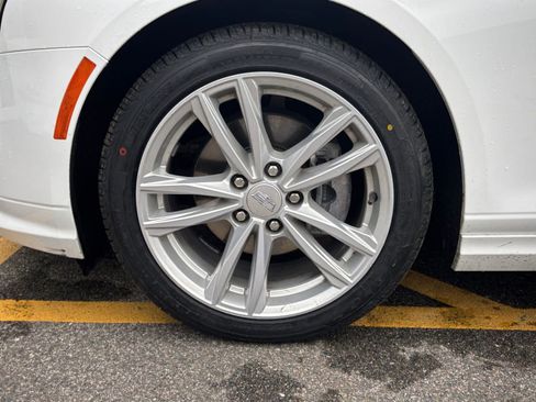 Used 2024 Cadillac CT4 Luxury image 25