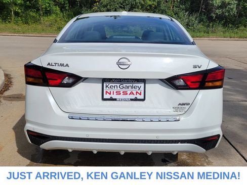 Certified 2023 Nissan Altima 2.5 SV AWD/4WD image 4