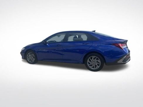 Used 2024 Hyundai Elantra SEL FWD image 6