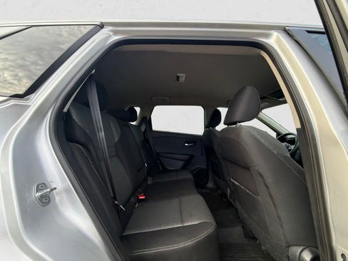 Used 2022 Nissan Rogue SV image 17