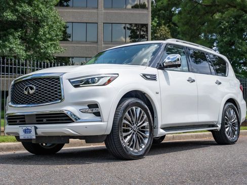 Used 2019 INFINITI QX80 Luxe w/ 22" Wheel Package AWD/4WD image 1