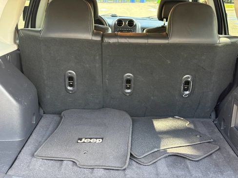 Used 2017 Jeep Patriot High Altitude image 25