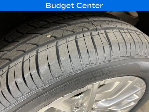 Used 2019 GMC Sierra 1500 Denali w/ Denali Ultimate Package AWD/4WD image 10