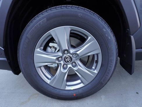 New 2025 Toyota RAV4 XLE image 21