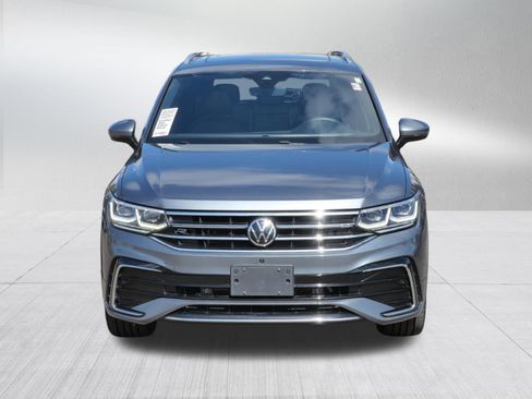 Certified 2022 Volkswagen Tiguan SEL R-Line AWD/4WD image 2