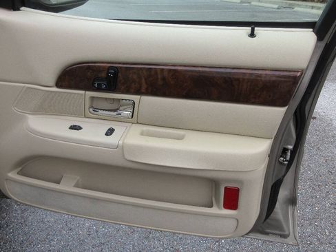 Used 2006 Mercury Grand Marquis LS RWD image 26