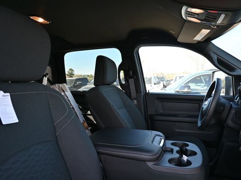 New 2026 RAM 2500 Tradesman AWD/4WD image 23