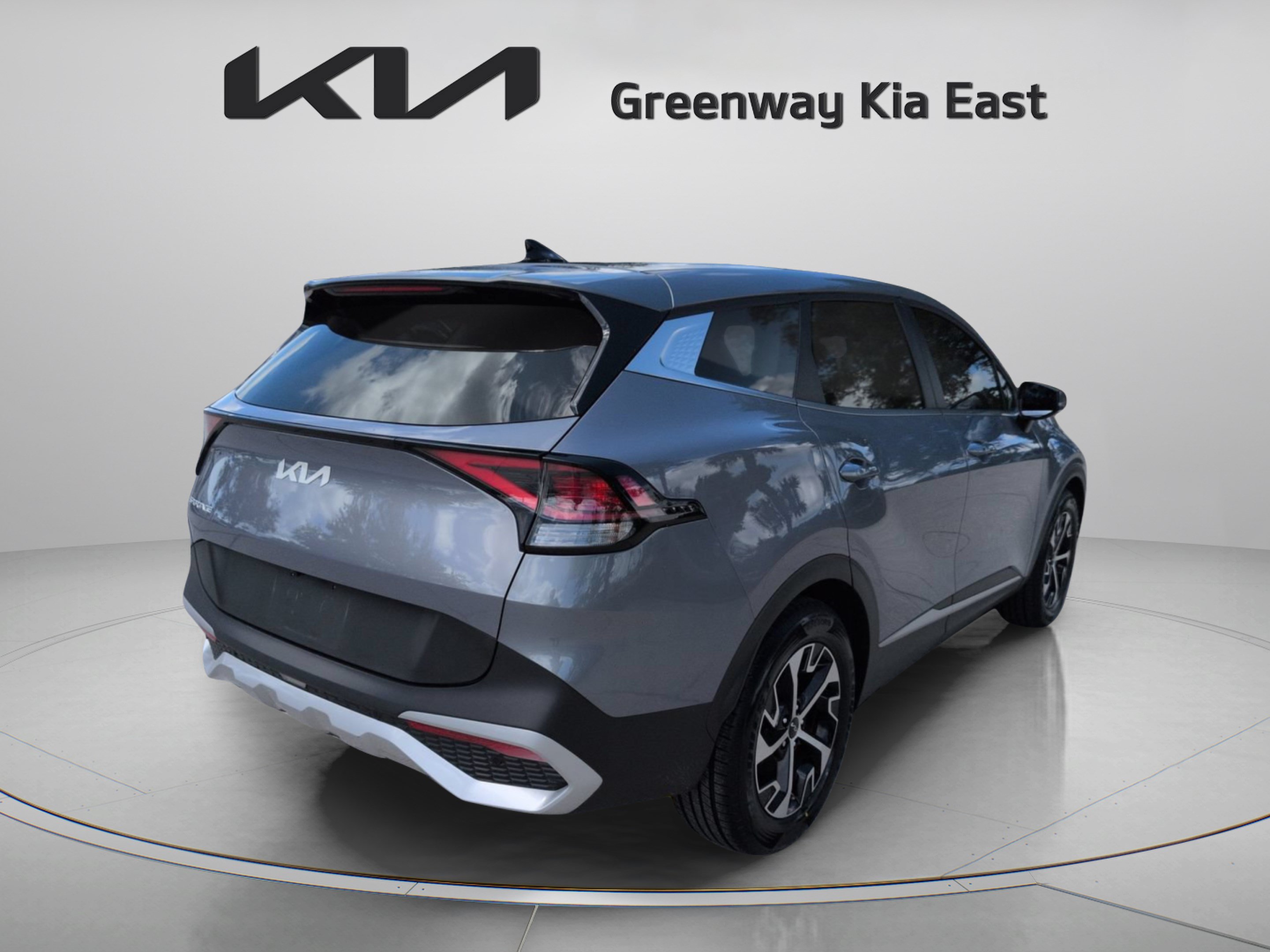 Used 2024 Kia Sportage EX FWD image 6