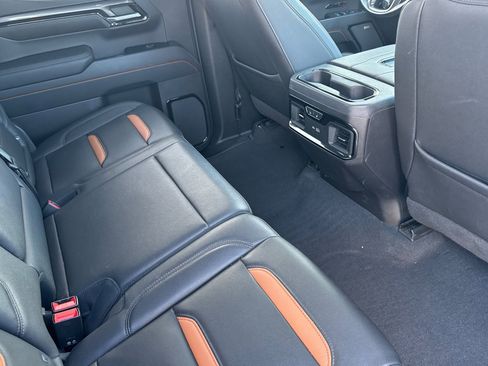 Used 2022 GMC Sierra 1500 AT4 w/ AT4 Premium Package image 18