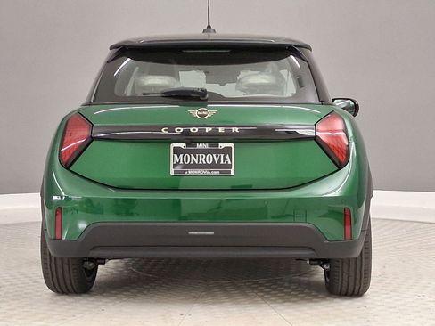 New 2026 MINI Cooper 2-Door Hardtop FWD image 8