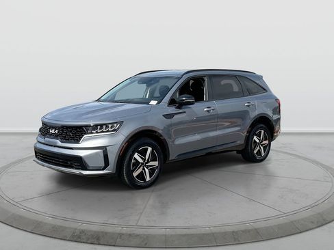 Used 2023 Kia Sorento S FWD image 4