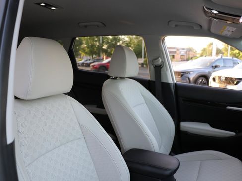 Used 2023 Kia Seltos SX AWD/4WD image 7