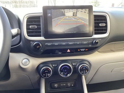 New 2026 Hyundai Venue SEL image 25