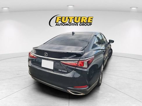 Used 2021 Lexus ES 350 w/ Accessory Package FWD image 3
