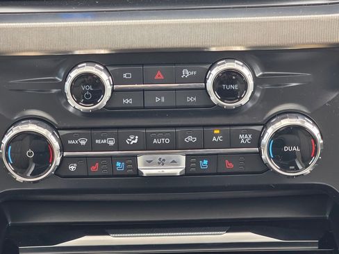New 2026 Ford F450 Platinum w/ Platinum Plus Package AWD/4WD image 15
