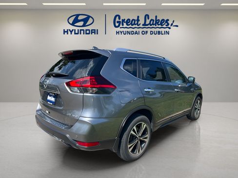 Used 2020 Nissan Rogue SV w/ Premium Package AWD/4WD image 5