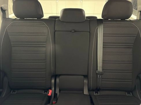 Used 2024 Volkswagen Tiguan S image 35