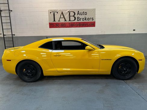 Used 2012 Chevrolet Camaro LT image 2