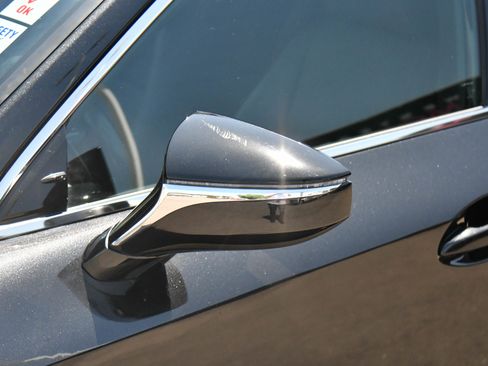 Used 2021 Lexus IS 300 w/ Comfort Package RWD image 13
