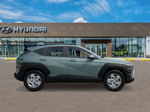 New 2027 Hyundai Kona SE FWD image 7