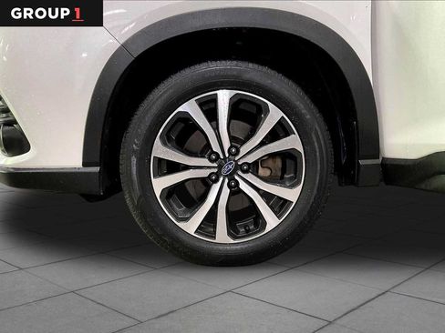 Used 2023 Subaru Forester Limited AWD/4WD image 11