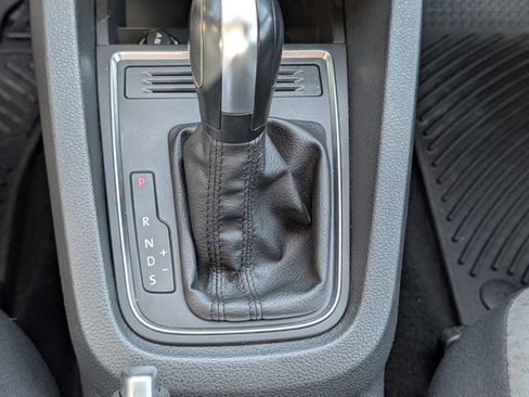 Used 2018 Volkswagen Jetta S FWD image 9