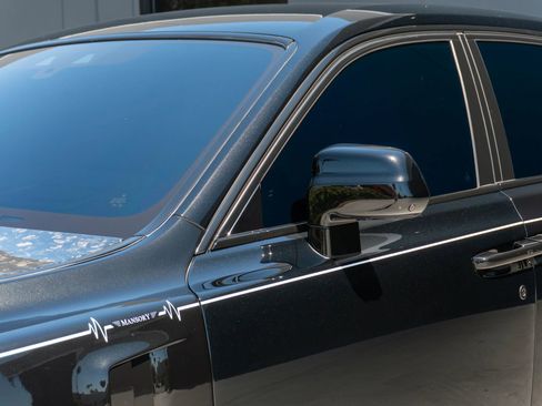 Used 2024 Rolls-Royce Phantom Sedan w/ The Phantom Package RWD image 37