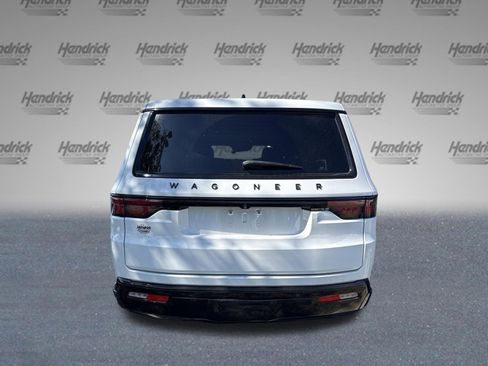 Used 2024 Jeep Wagoneer L Series II w/ Convenience Group I AWD/4WD image 7