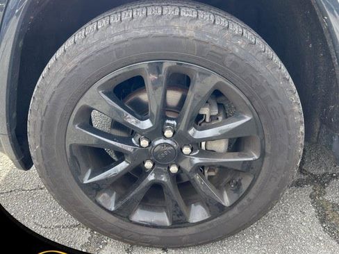 Used 2018 Jeep Grand Cherokee Altitude image 13