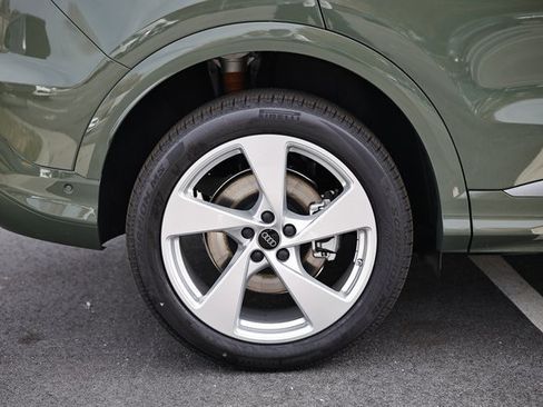 New 2025 Audi Q5 2.0T Premium Plus image 8