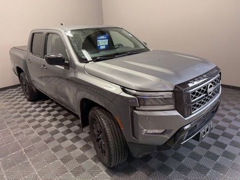 Used 2023 Nissan Frontier SV w/ Midnight Edition Package image 2