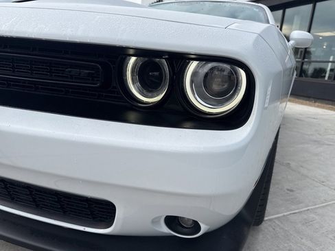 Used 2022 Dodge Challenger GT w/ Plus Package image 7