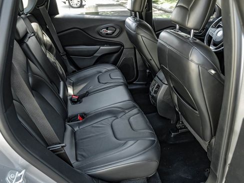 Used 2020 Jeep Cherokee Limited image 49