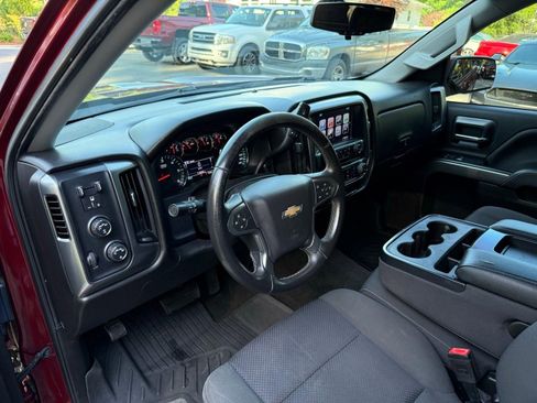 Used 2017 Chevrolet Silverado 1500 LT w/ LPO, Black Pack AWD/4WD image 20