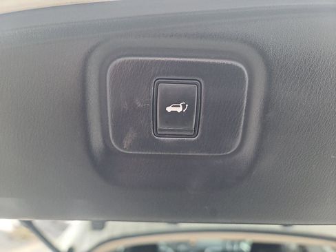 Used 2013 Nissan Pathfinder SL w/ SL Premium Pkg image 24