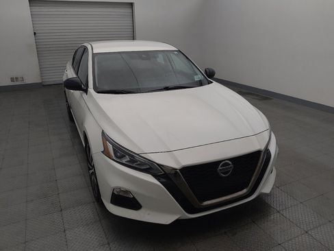 Used 2021 Nissan Altima 2.5 SR AWD/4WD image 14