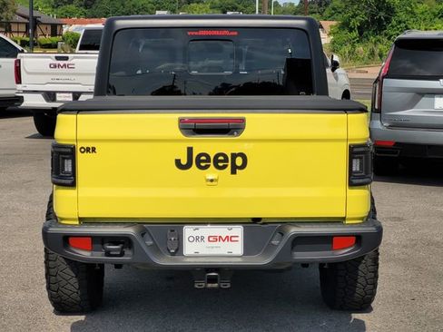 Used 2024 Jeep Gladiator Sport AWD/4WD image 6