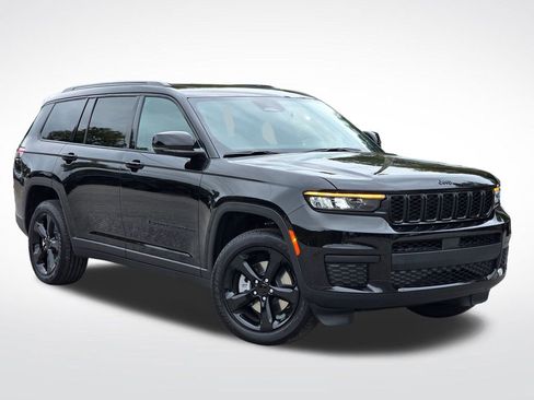 New 2025 Jeep Grand Cherokee L Altitude AWD/4WD image 16