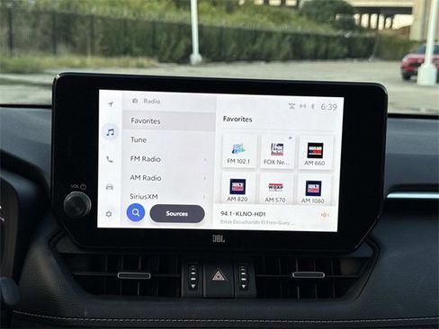 Used 2023 Toyota RAV4 XLE Premium image 14