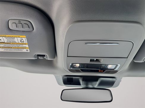 Used 2023 Ford F250 Lariat image 41