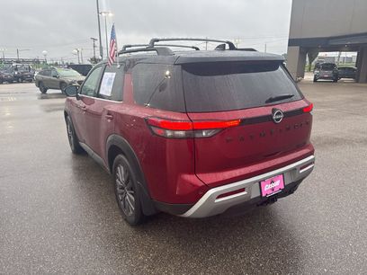Used 2023 Nissan Pathfinder SL w/ SL Premium Package