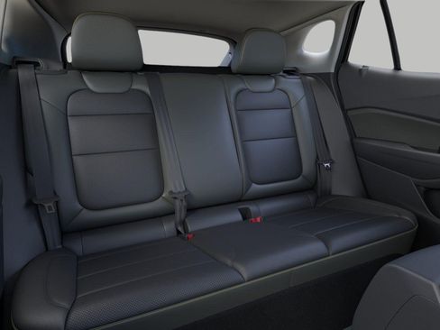 Used 2026 Chevrolet Trax ACTIV FWD image 17