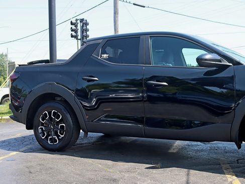 Used 2024 Hyundai Santa Cruz SE AWD/4WD image 4