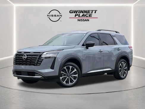 New 2026 Nissan Pathfinder Platinum image 1